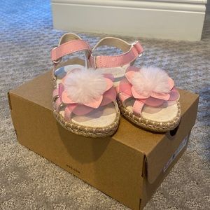 UGG flower sandal NWT